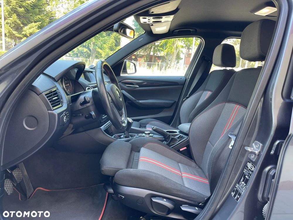 BMW X1 sDrive16d xLine - 24