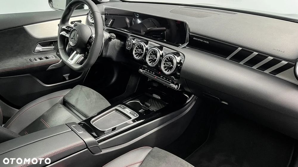 Mercedes-Benz Klasa A 45 S AMG 4-Matic 8G-DCT - 9
