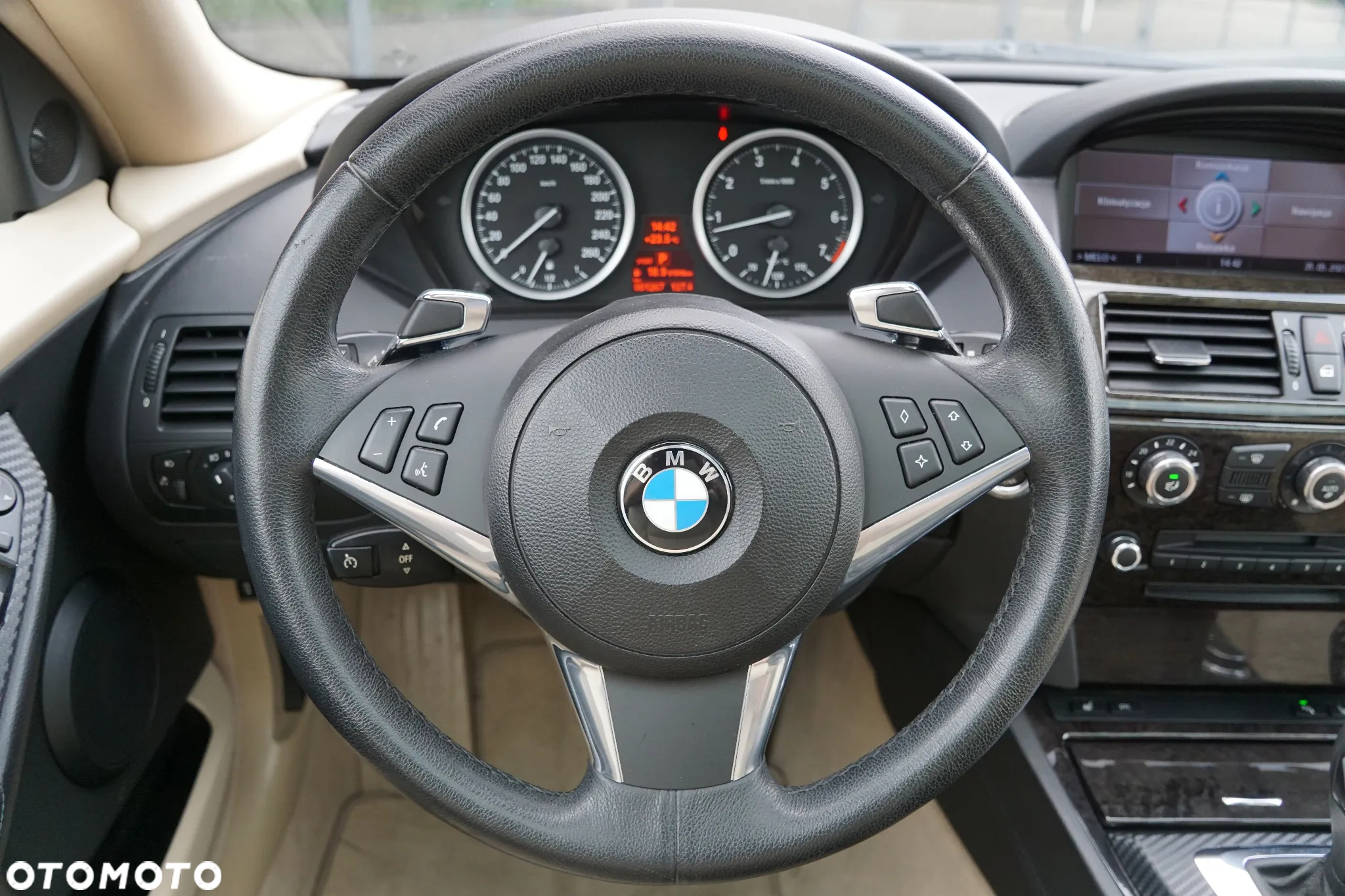 BMW Seria 6 650 i - 36