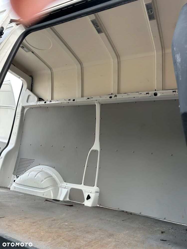 Volkswagen transporter - 11