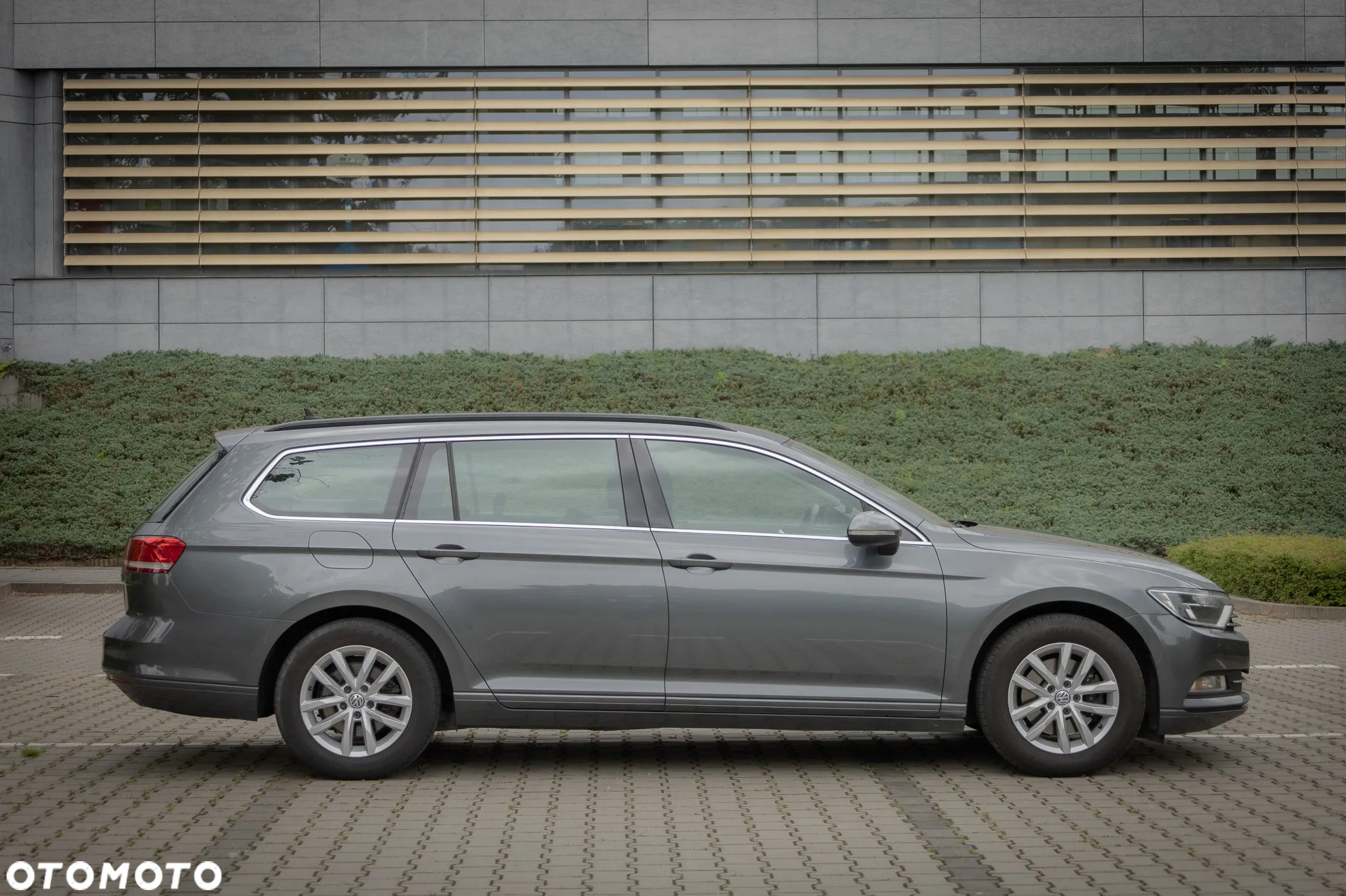 Volkswagen Passat - 18