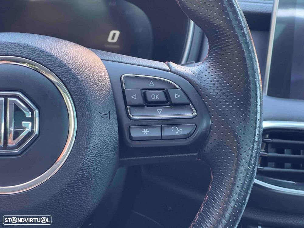 MG EHS 1.5 T-GDI Plug-in Hybrid Luxury - 41