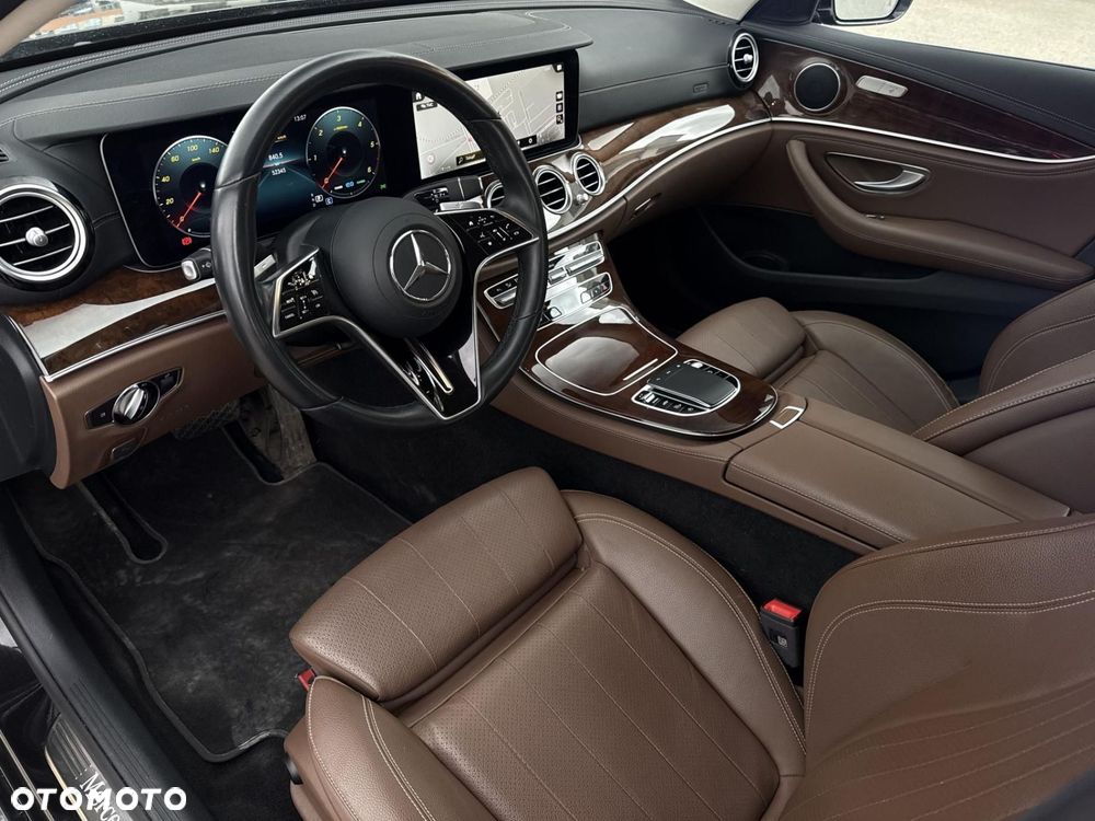 Mercedes-Benz Klasa E - 11