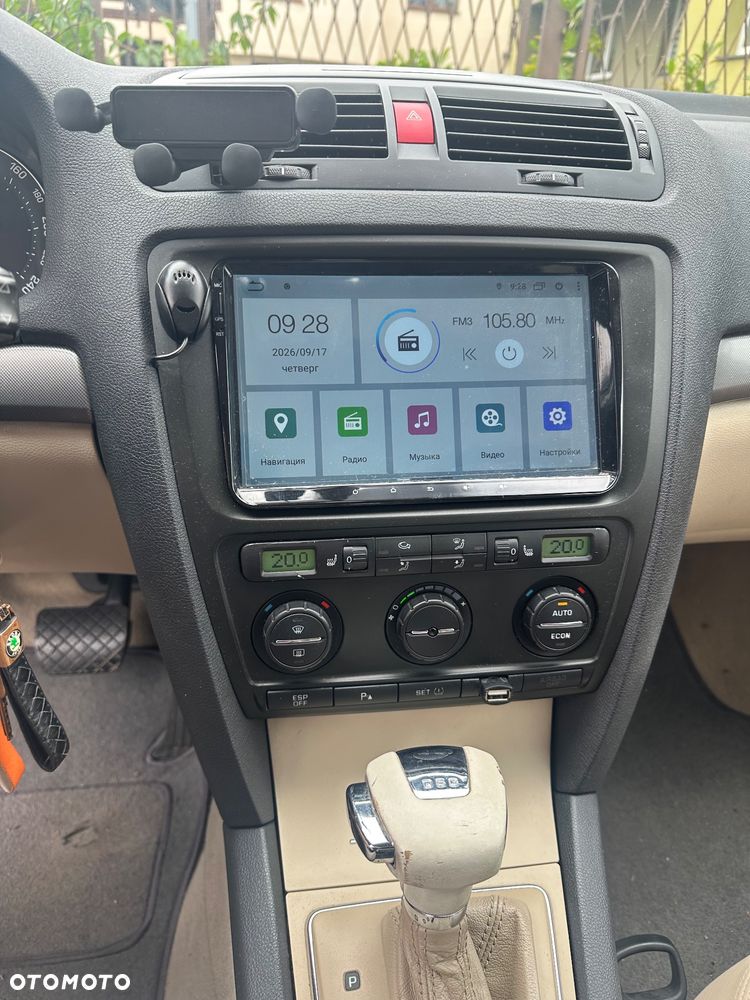 Skoda Octavia 2.0TDI Edition 100 DSG - 17