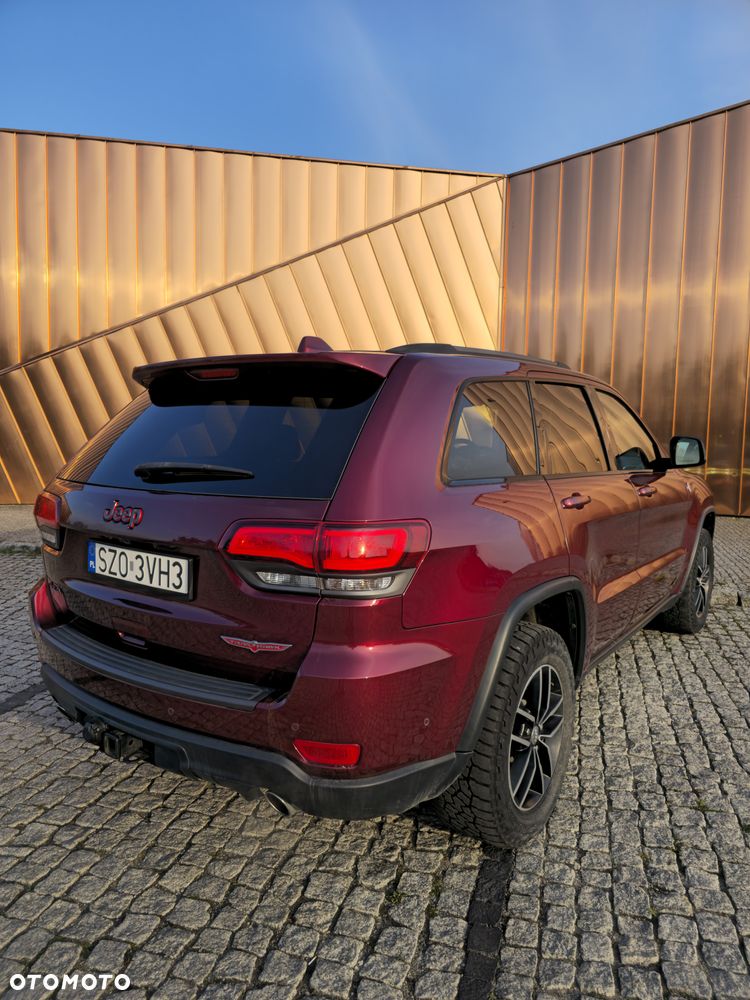 Jeep Grand Cherokee - 9