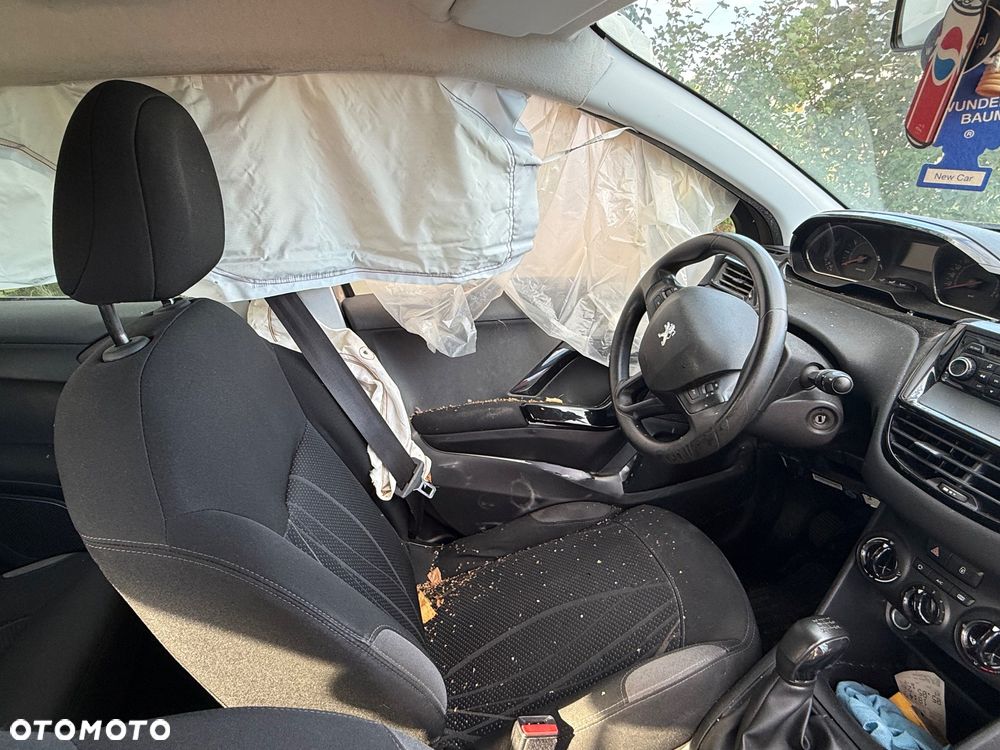 Peugeot 208 1.4 VTi Active - 9
