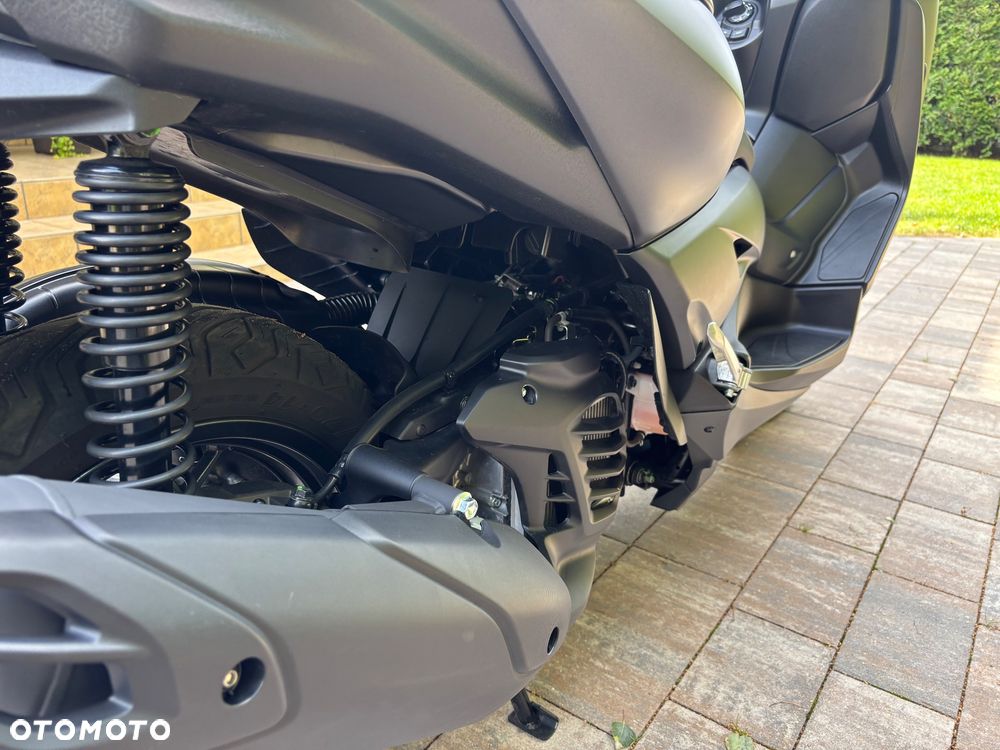 Yamaha X-max - 8