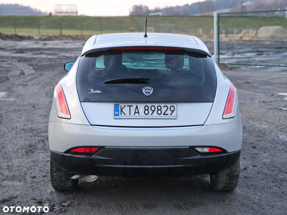 Lancia Delta 1.6 MultiJet 16v Oro - 6