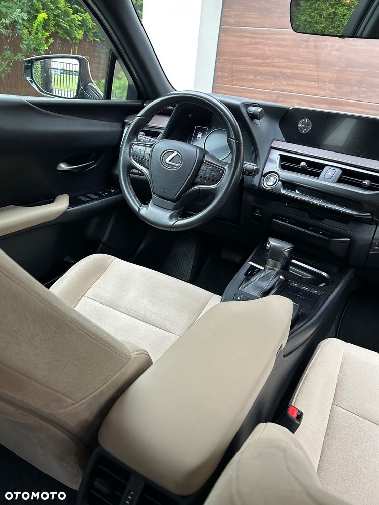 Lexus UX 200 GPF Business 2WD - 6