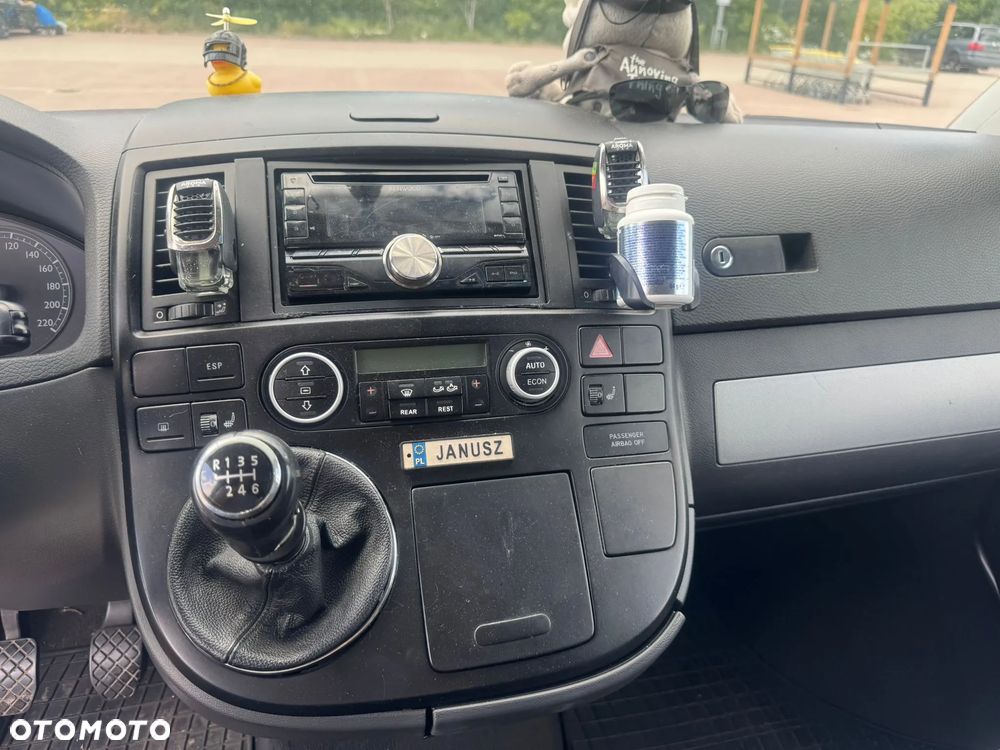 Volkswagen Multivan - 13