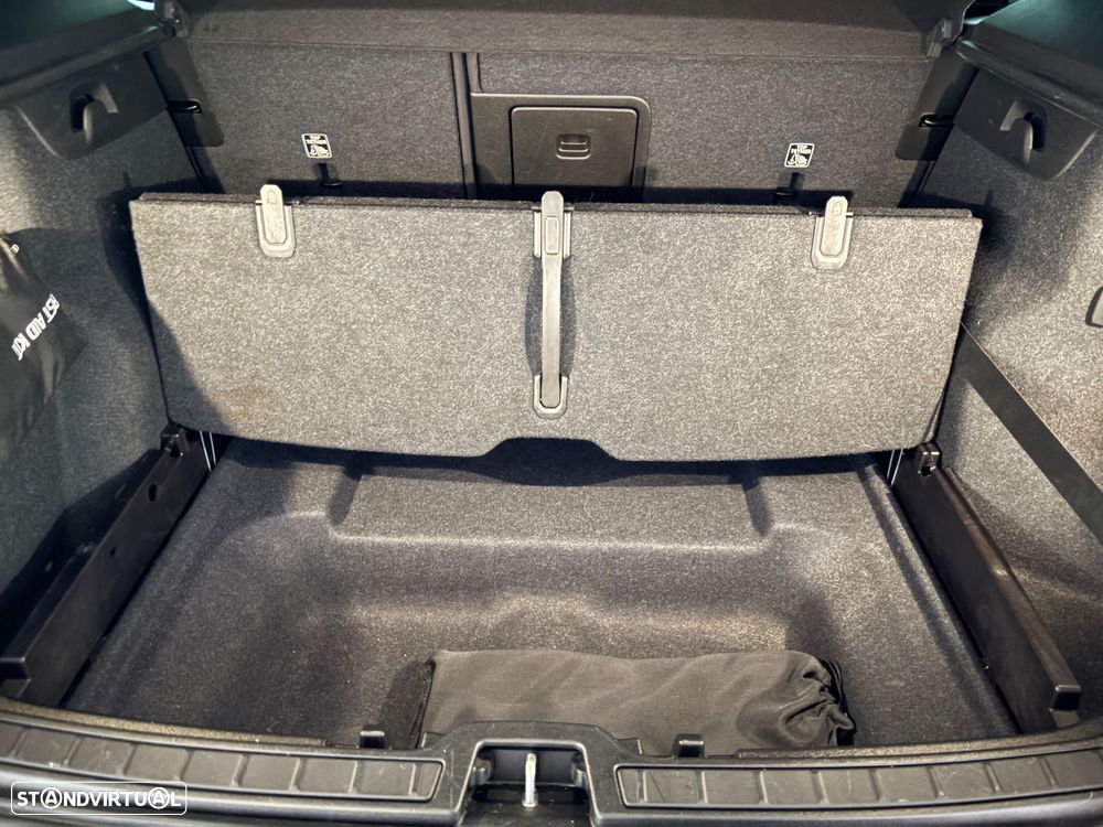 Volvo XC 40 1.5 T3 Momentum Plus Geartronic - 10