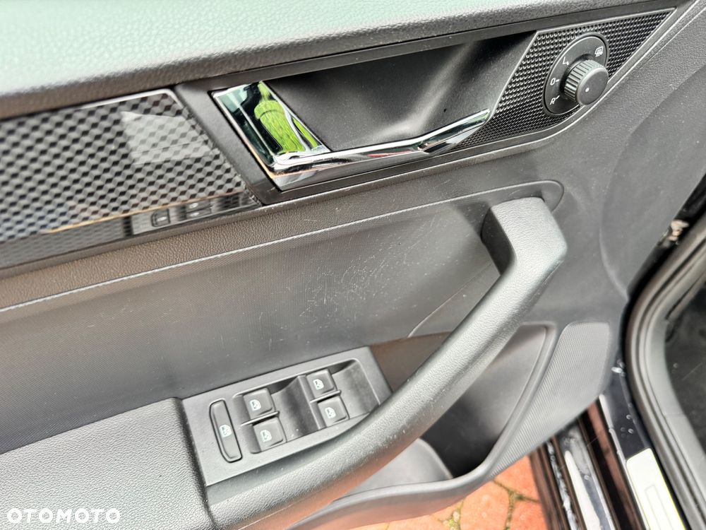 Skoda RAPID 1.0 TSI Monte Carlo - 22