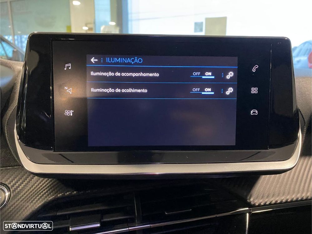 Peugeot 2008 1.2 PureTech Allure Pack - 45