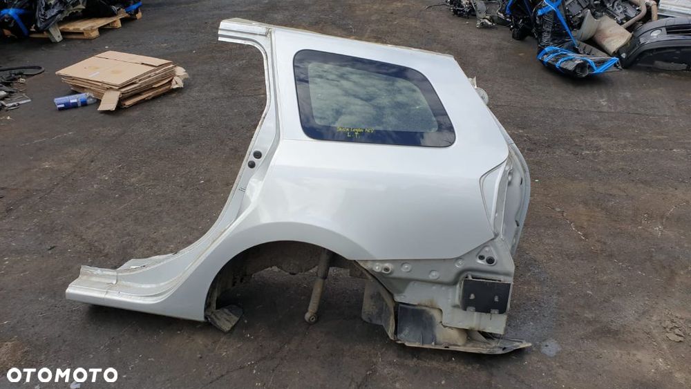 ĆWIARTKA LEWY LUB PRAWA TYŁ DACIA LOGAN MCV RADOM