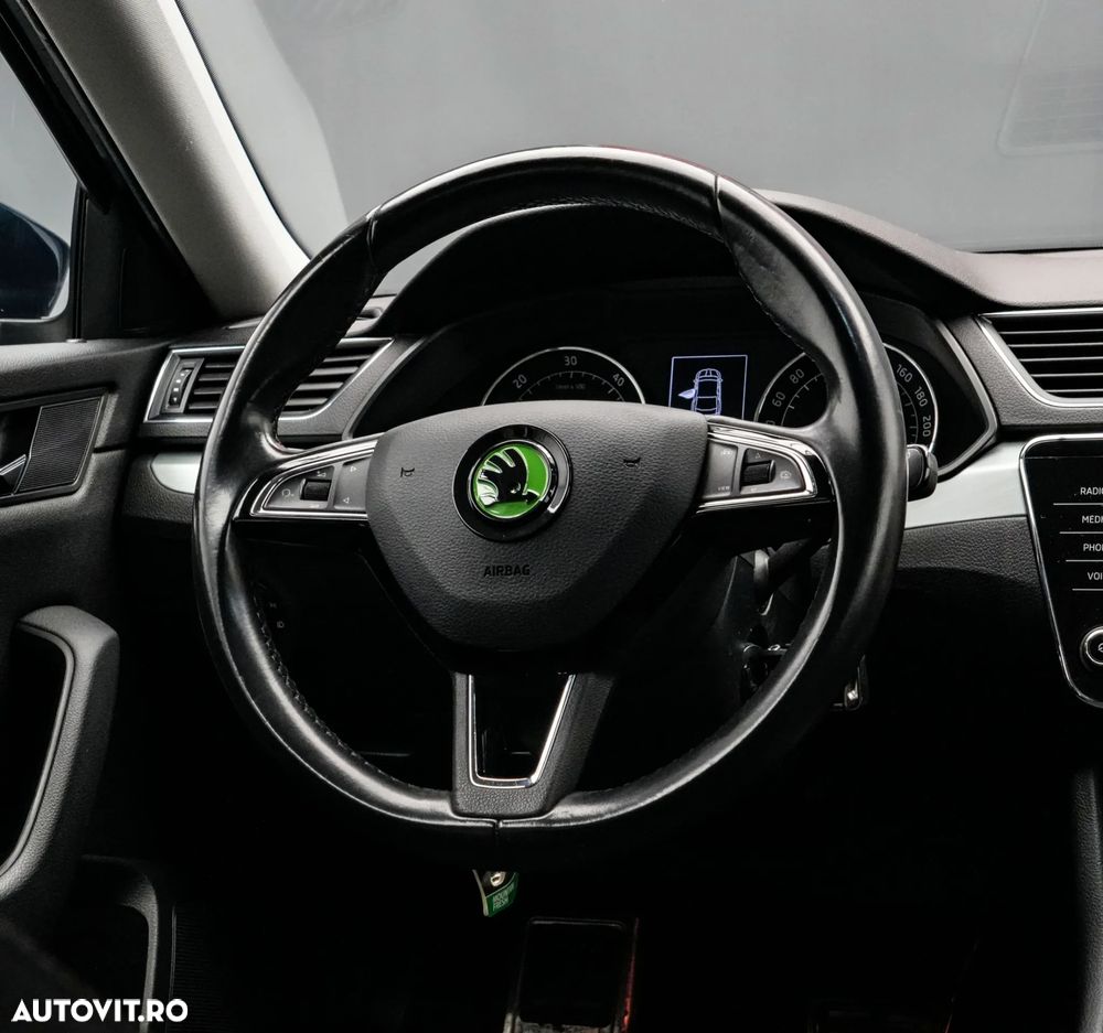 Skoda Superb 2.0 TDI DSG Style - 17