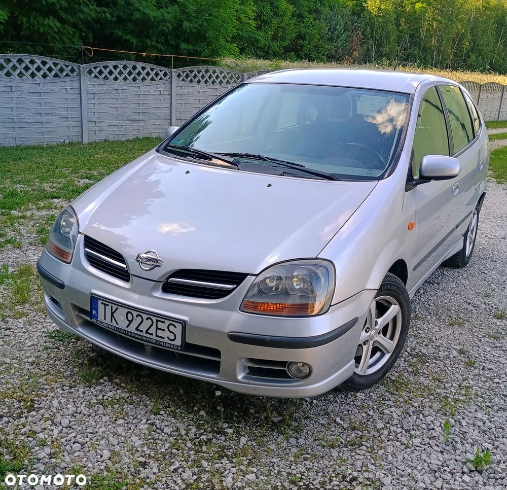 Nissan Almera - 1