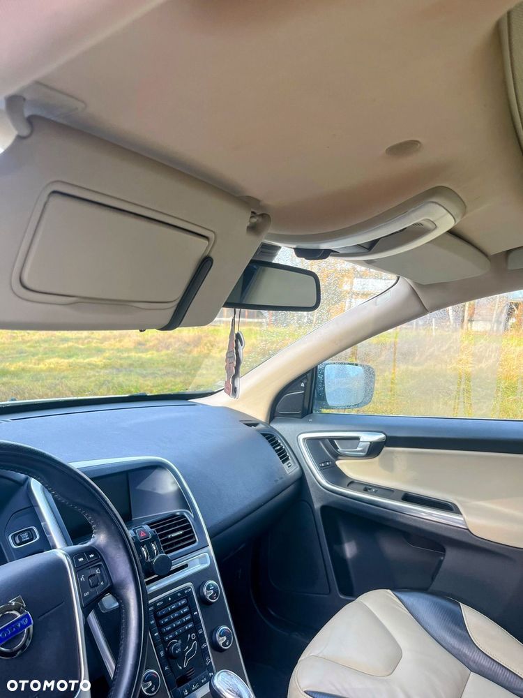 Volvo XC 60 - 28