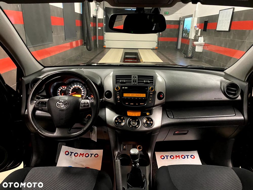 Toyota RAV4 2.0 VVT-i Sol - 16