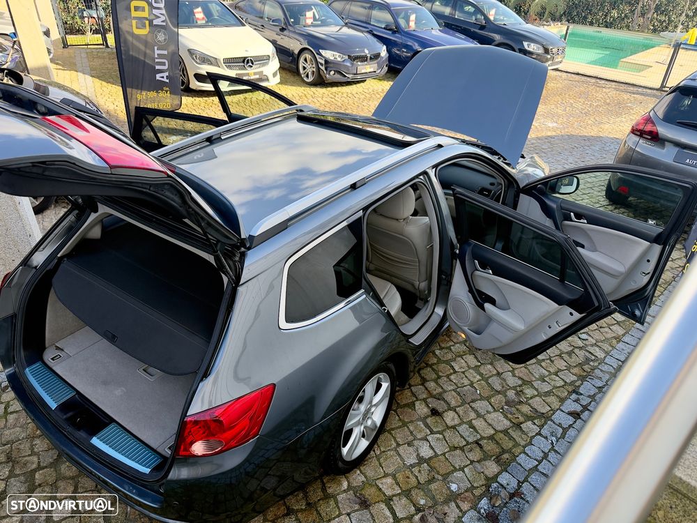 Honda Accord Tourer 2.2 i-DTEC Executive Navi E.Limitada - 37