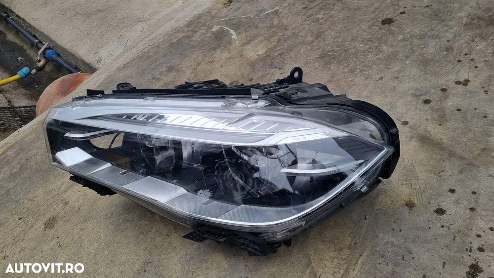 Far stanga BMW X5 X6 F15 F16 Adaptive LED - 2