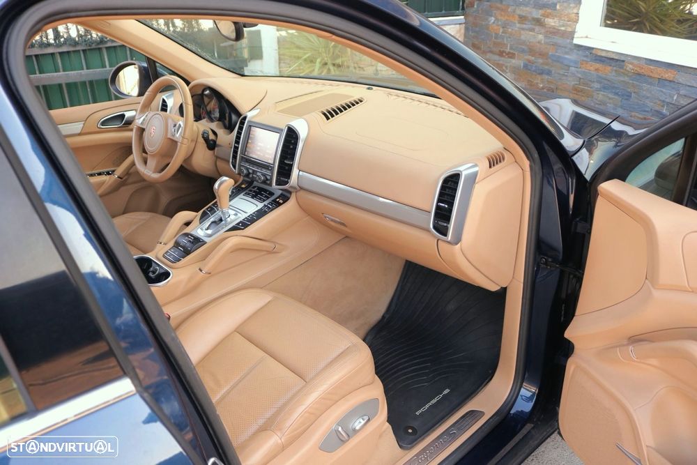 Porsche Cayenne S - 21
