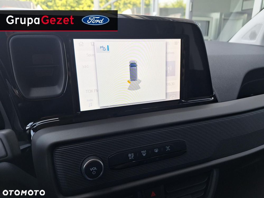 Ford Transit Courier - 11