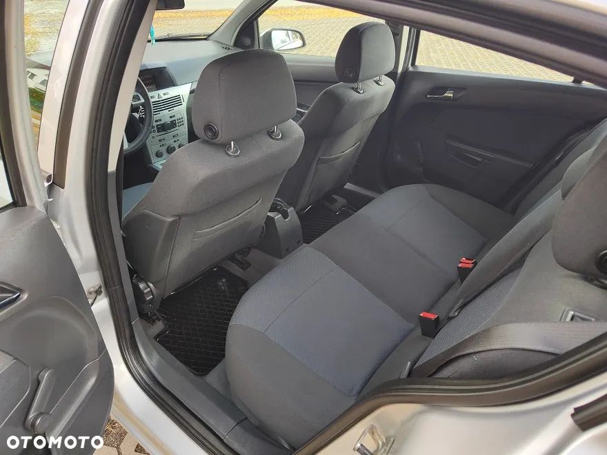 Opel Astra III 1.6 - 8