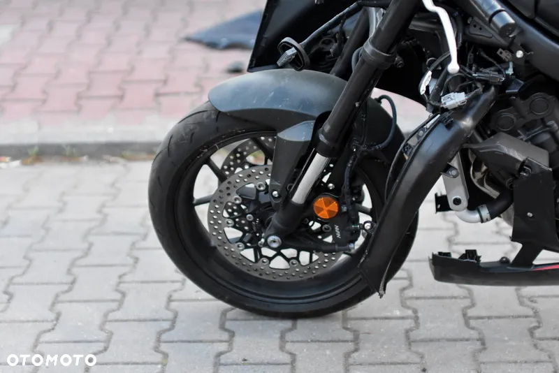 Honda CBR - 28