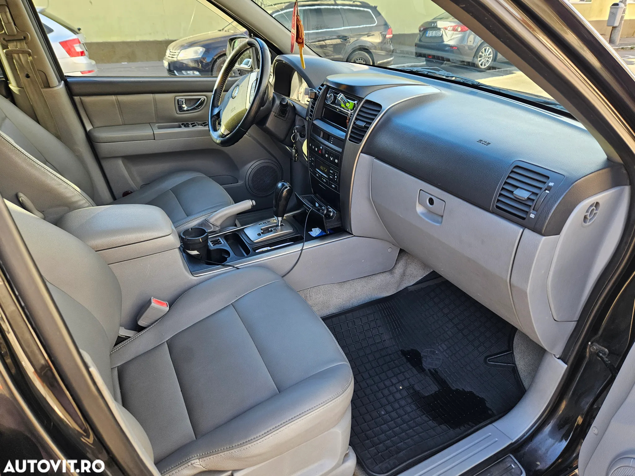 Kia Sorento - 2