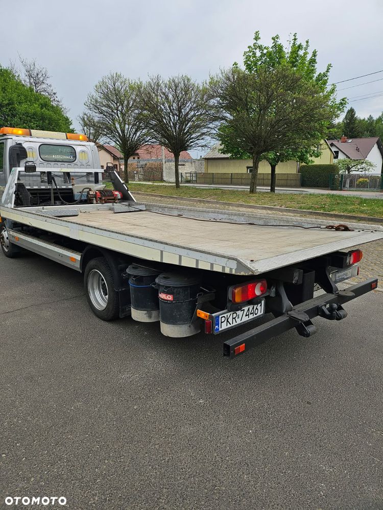Nissan - 6