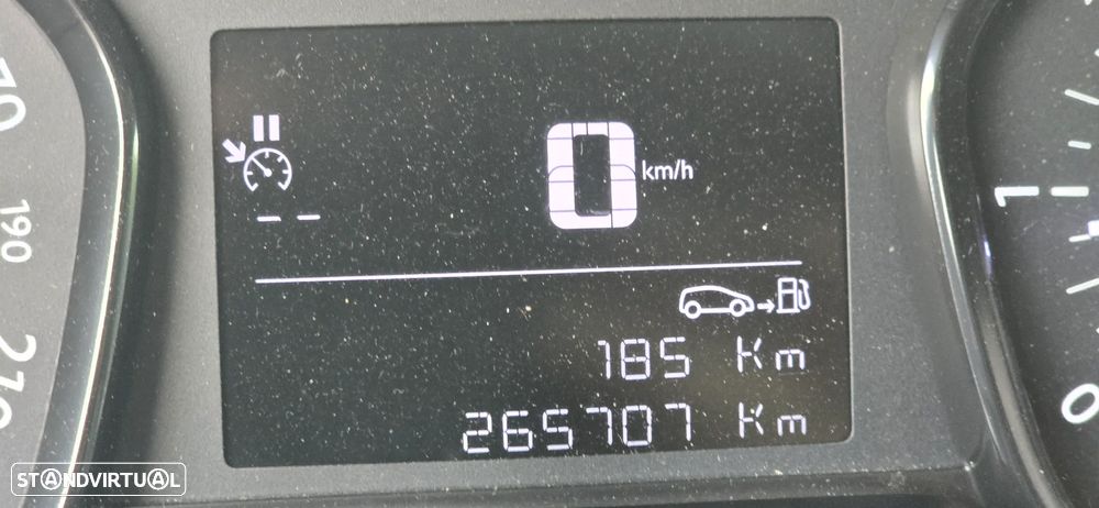Opel Vivaro - 9
