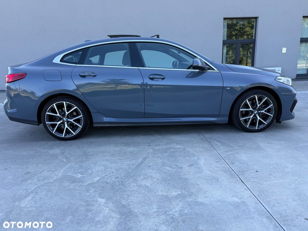 BMW Seria 2 220i M Sport - 9