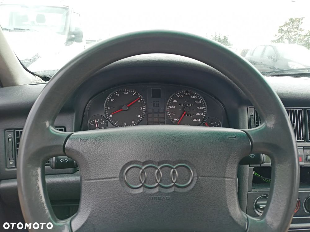 Audi 80 2.0 E - 9