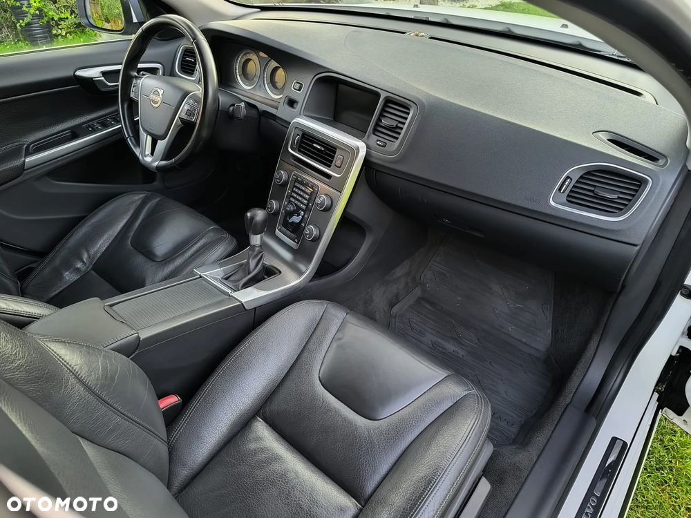 Volvo S60 D3 Summum - 11
