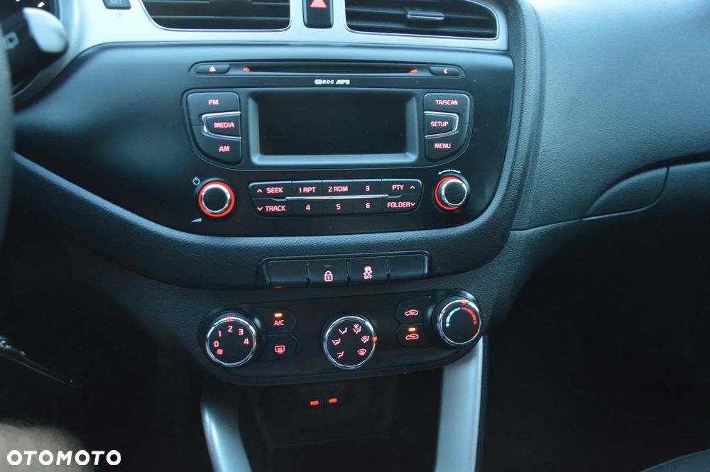 Kia Ceed 1.4 CVVT - 25