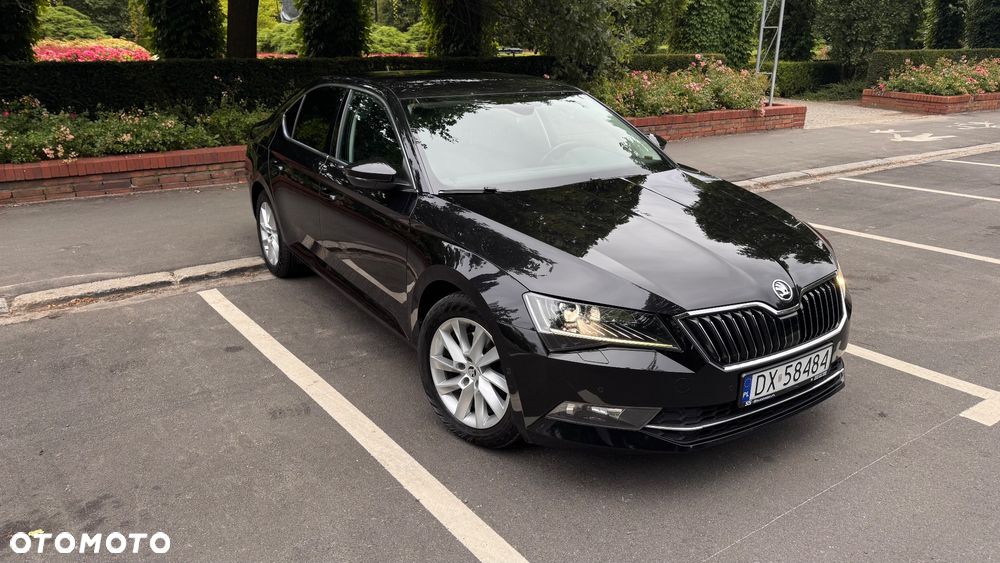 Skoda Superb 2.0 TDI Style DSG - 4