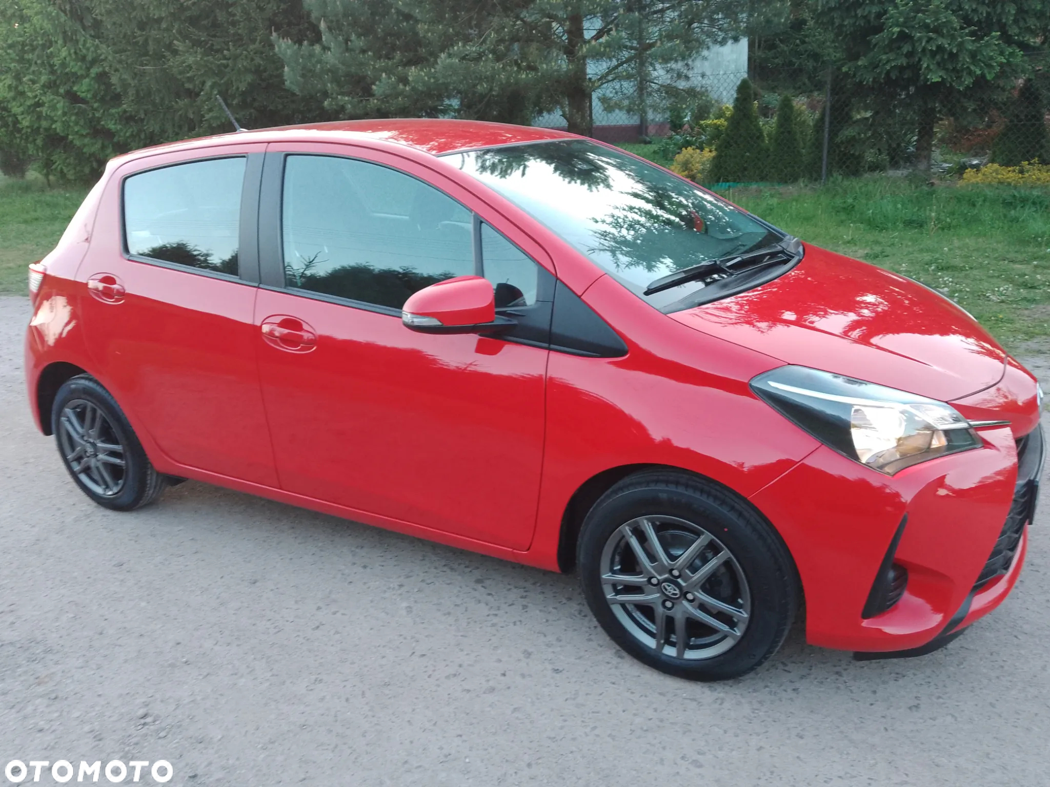 Toyota Yaris 1.0 Premium - 2