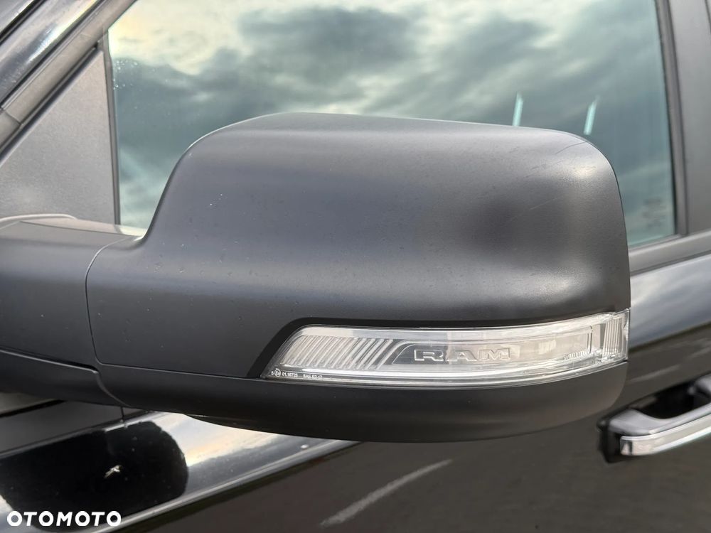 RAM 1500 5.7 Crew Cab Bighorn - 10