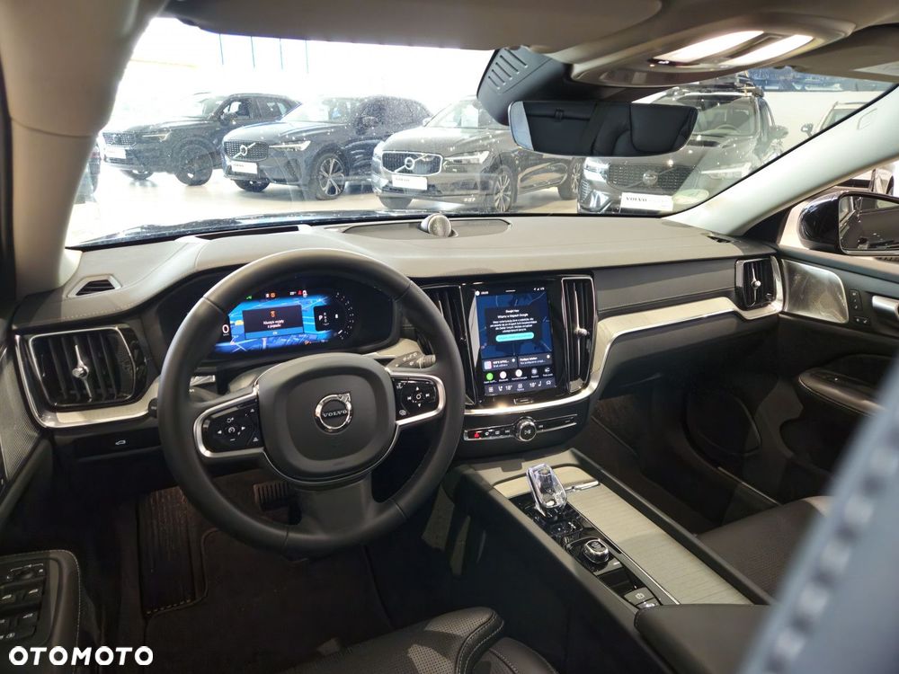 Volvo V60 Cross Country - 15