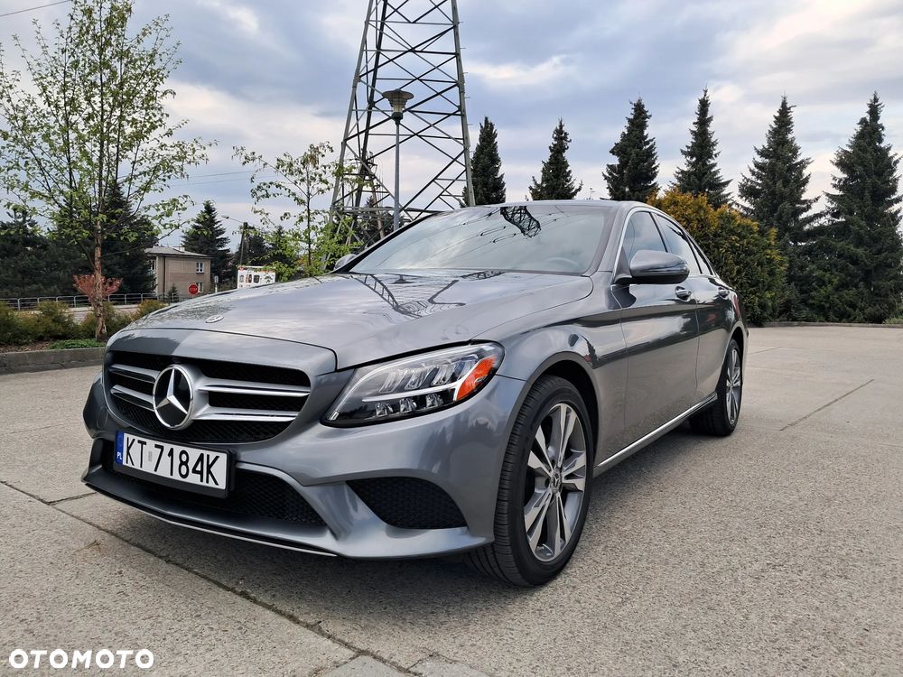 Mercedes-Benz Klasa C 300 4Matic 9G-TRONIC Exclusive - 3