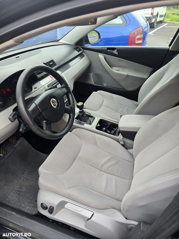 VOLKSWAGEN Jetta 2012 — imagine 7