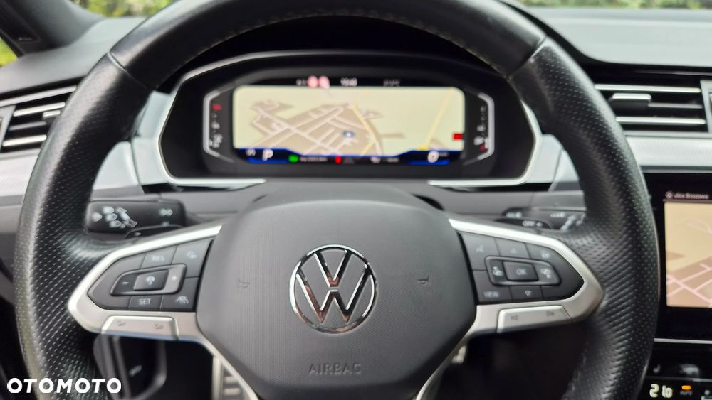 Volkswagen Passat - 31