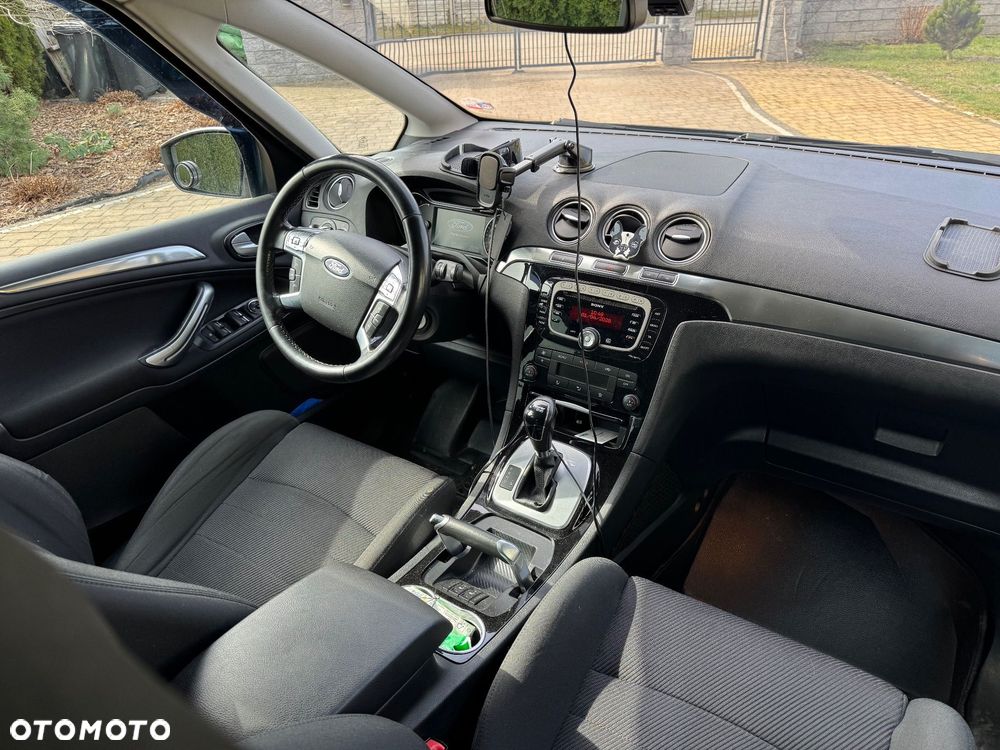 Ford S-Max - 8