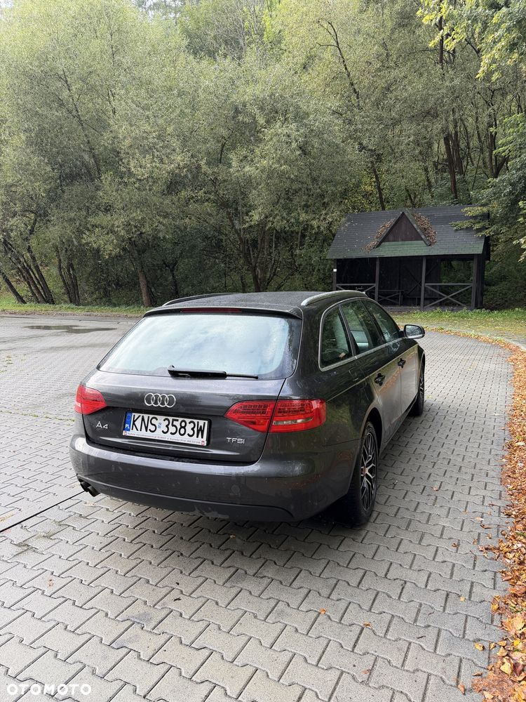 Audi A4 Avant - 4