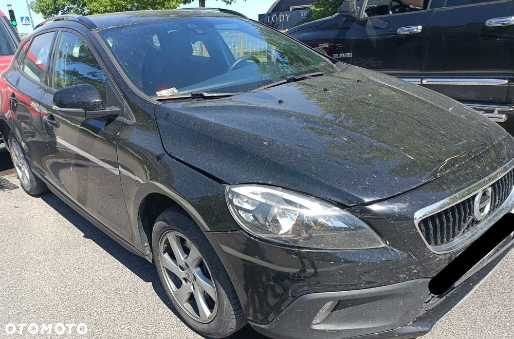 Volvo V40 Cross Country - 1