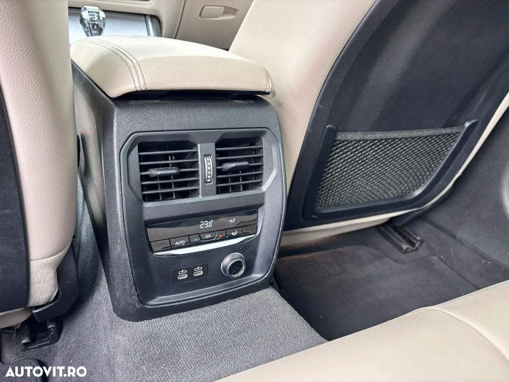 BMW Seria 3 320i Aut. M Sport - 28