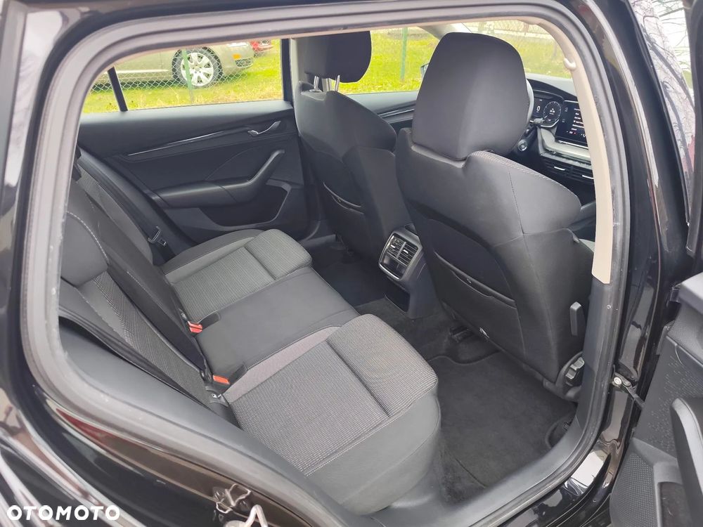 Skoda Octavia 2.0 TDI DSG Edition - 14