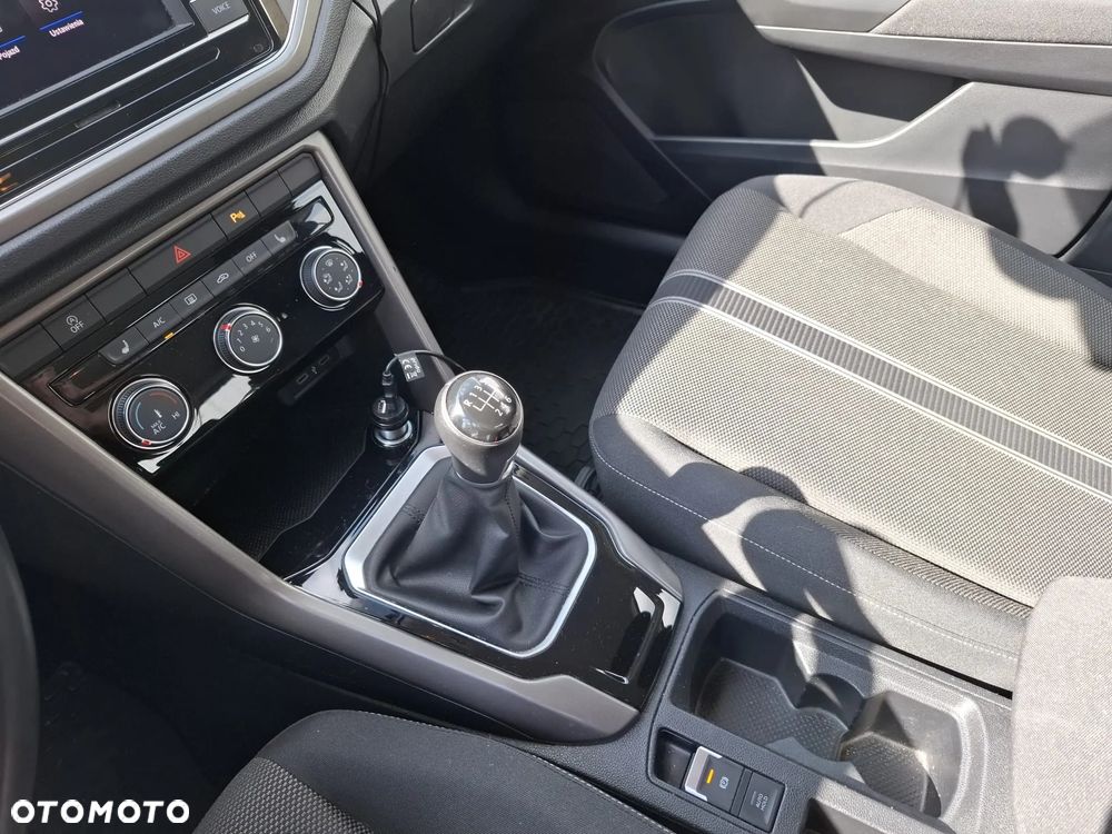 Volkswagen T-Roc 1.0 TSI Advance - 19