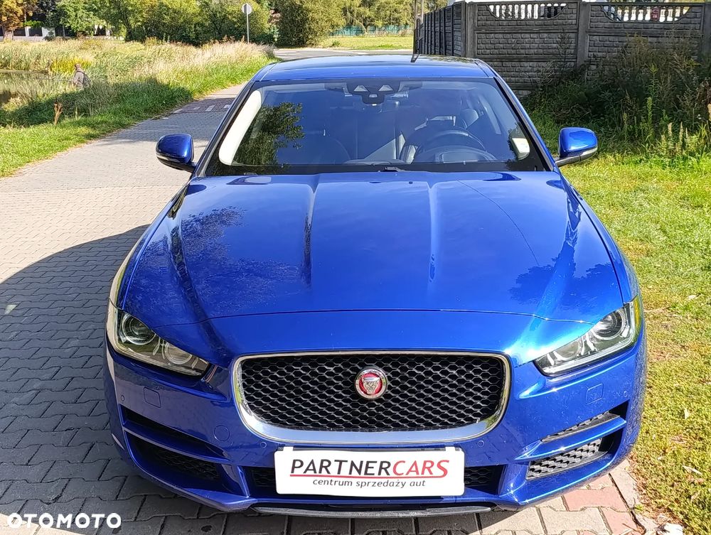 Jaguar XE - 5