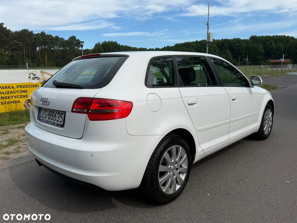 Audi A3 Sportback - 12